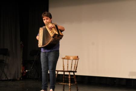 »Mamica je kakor zarja« (24)